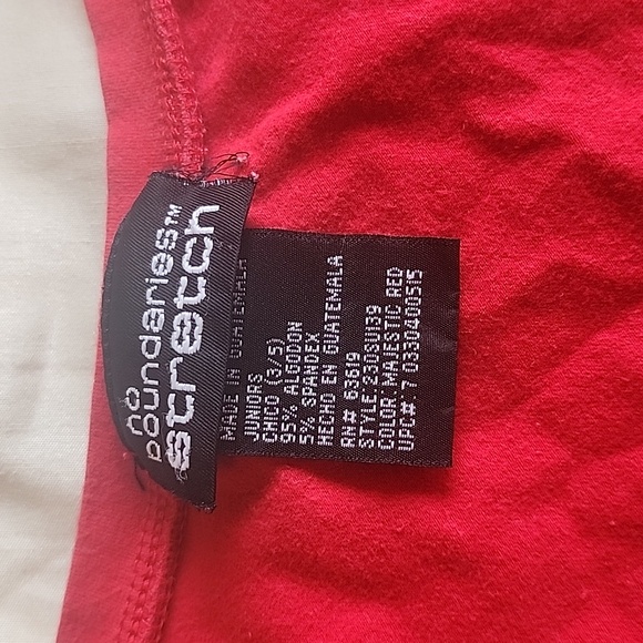 Red top - Picture 2 of 3